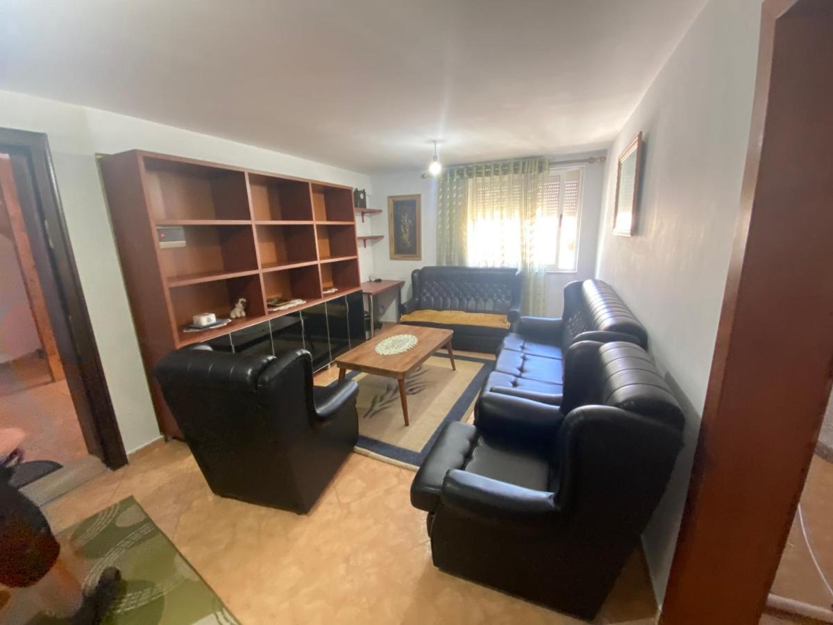 New Bazaar Apartment Tiranë Ngoại thất bức ảnh